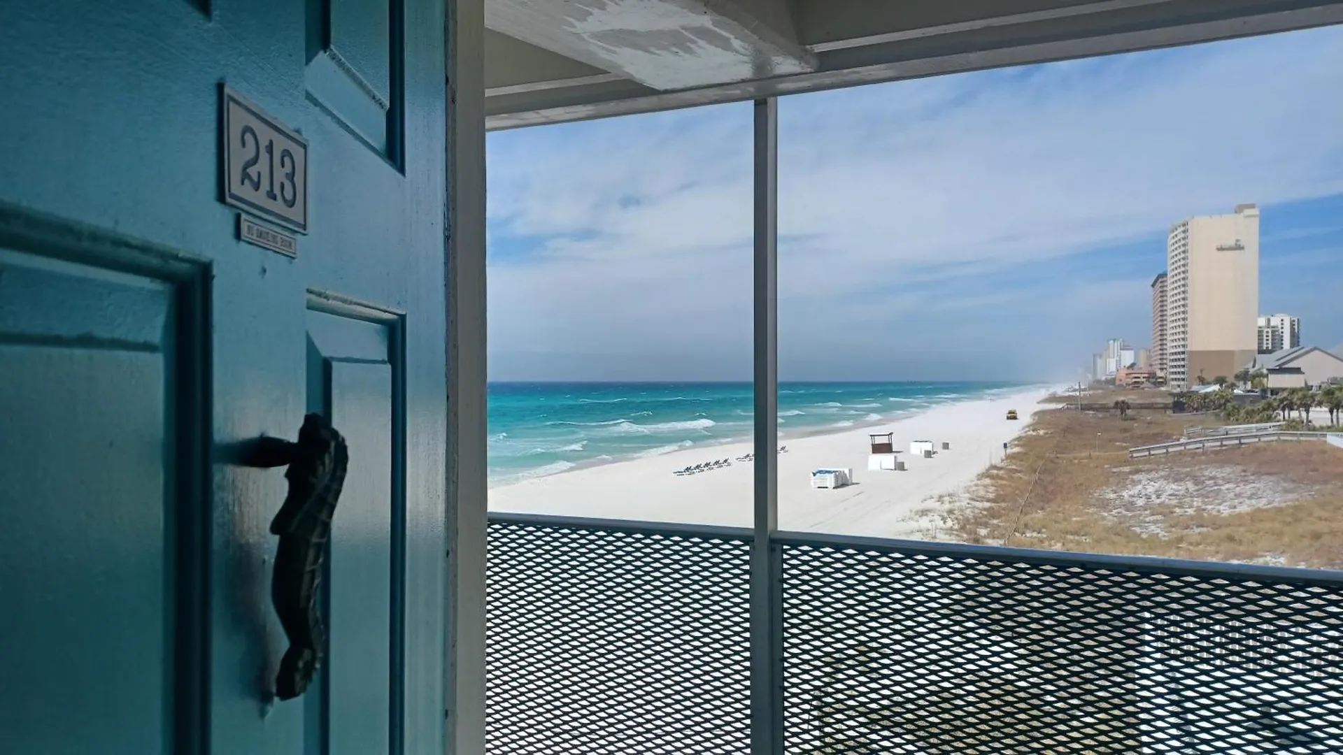 公寓式酒店 Couples Getaway, Honeymoon Sweet, Perfectly Cozy Beach Front Condo With Kitchen, Pool, Free Parking,Check-In At Door 巴拿马城