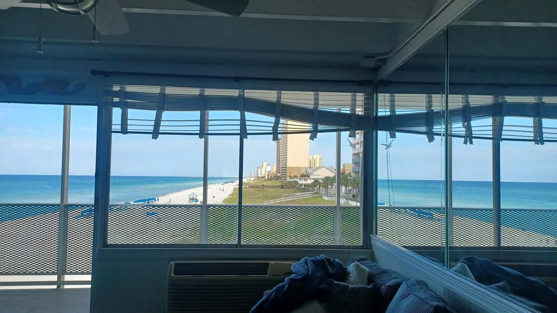 Couples Getaway, Honeymoon Sweet, Perfectly Cozy Beach Front Condo With Kitchen, Pool, Free Parking,Check-In At Door Panama City Beach 0*,  Ηνωμένες Πολιτείες της Αμερικής