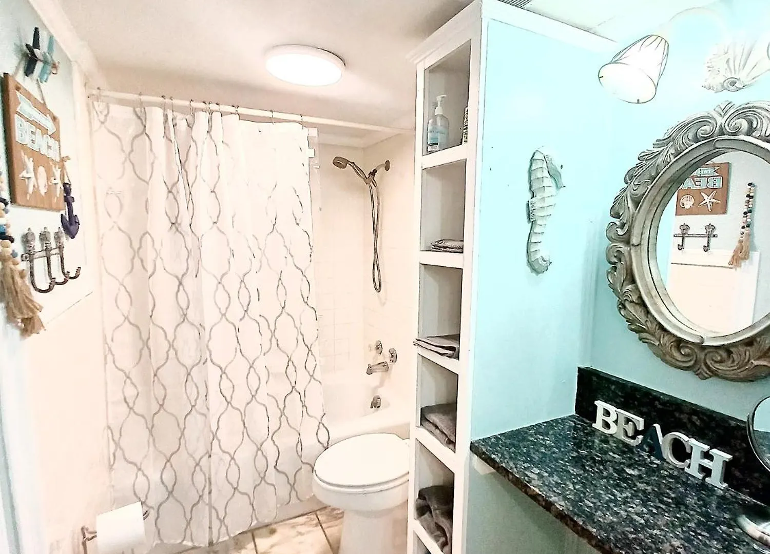 Ξενοδοχείο με διαμερίσματα Couples Getaway, Honeymoon Sweet, Perfectly Cozy Beach Front Condo With Kitchen, Pool, Free Parking,Check-In At Door Panama City Beach