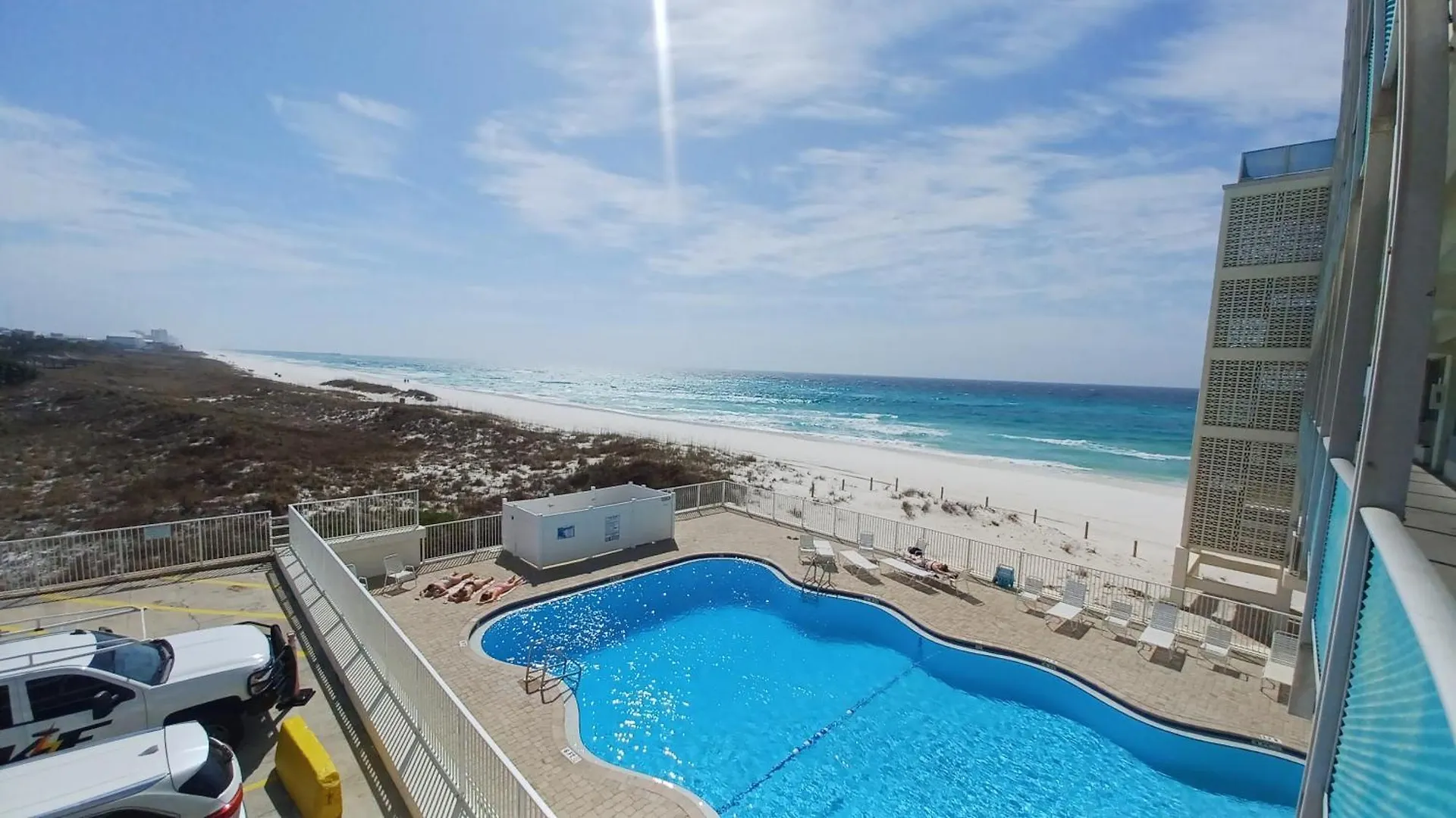 Couples Getaway, Honeymoon Sweet, Perfectly Cozy Beach Front Condo With Kitchen, Pool, Free Parking,Check-In At Door Panama Stadt USA