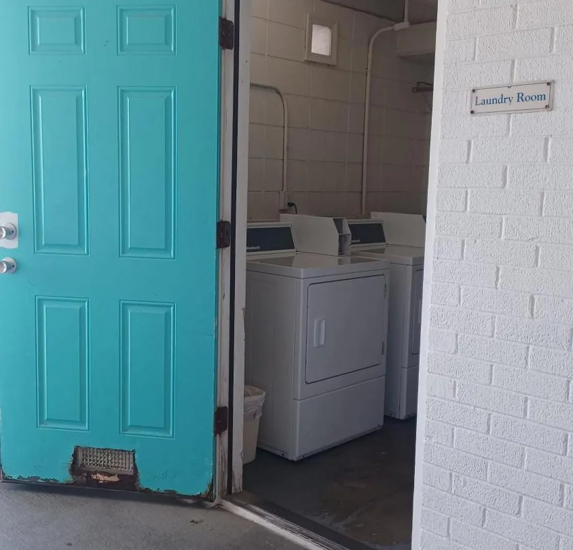 Couples Getaway, Honeymoon Sweet, Perfectly Cozy Beach Front Condo With Kitchen, Pool, Free Parking,Check-In At Door Panama City Beach Ξενοδοχείο με διαμερίσματα