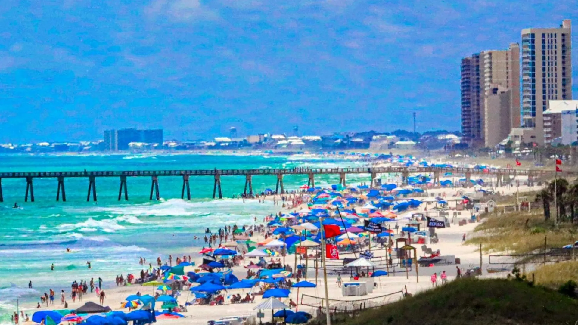 Couples Getaway, Honeymoon Sweet, Perfectly Cozy Beach Front Condo With Kitchen, Pool, Free Parking,Check-In At Door Panama Stadt USA