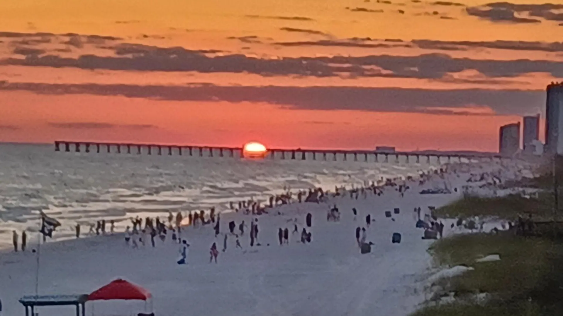 Aparthotel Couples Getaway, Honeymoon Sweet, Perfectly Cozy Beach Front Condo With Kitchen, Pool, Free Parking,Check-In At Door Panama Stadt USA