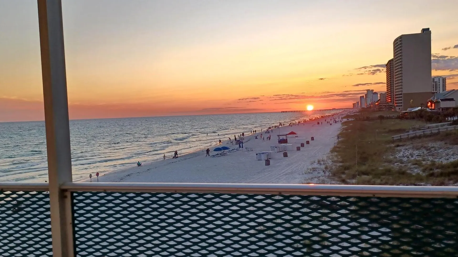 Couples Getaway, Honeymoon Sweet, Perfectly Cozy Beach Front Condo With Kitchen, Pool, Free Parking,Check-In At Door Panama City Beach Ξενοδοχείο με διαμερίσματα